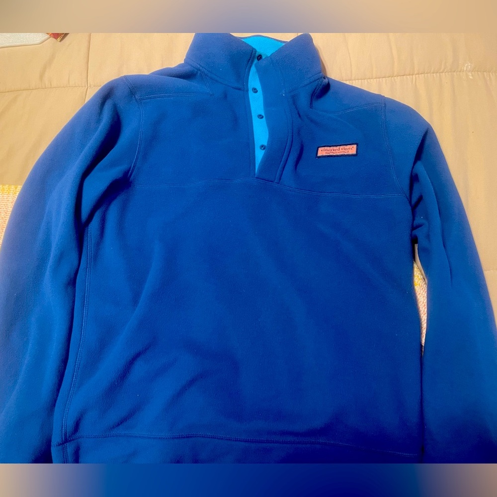 Boys size XL vineyard vines fleece pullover